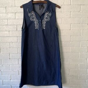 New Directions XL Blue Denim Sleeveless Dress White Embroidery Split Neck Shift